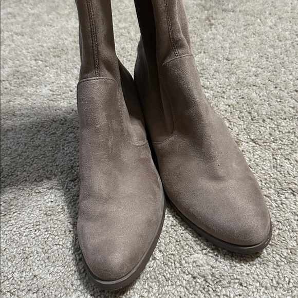 Charles by Charles David Taupe Suede Like Over Knee Boots 7.5 block heel - Picture 5 of 5